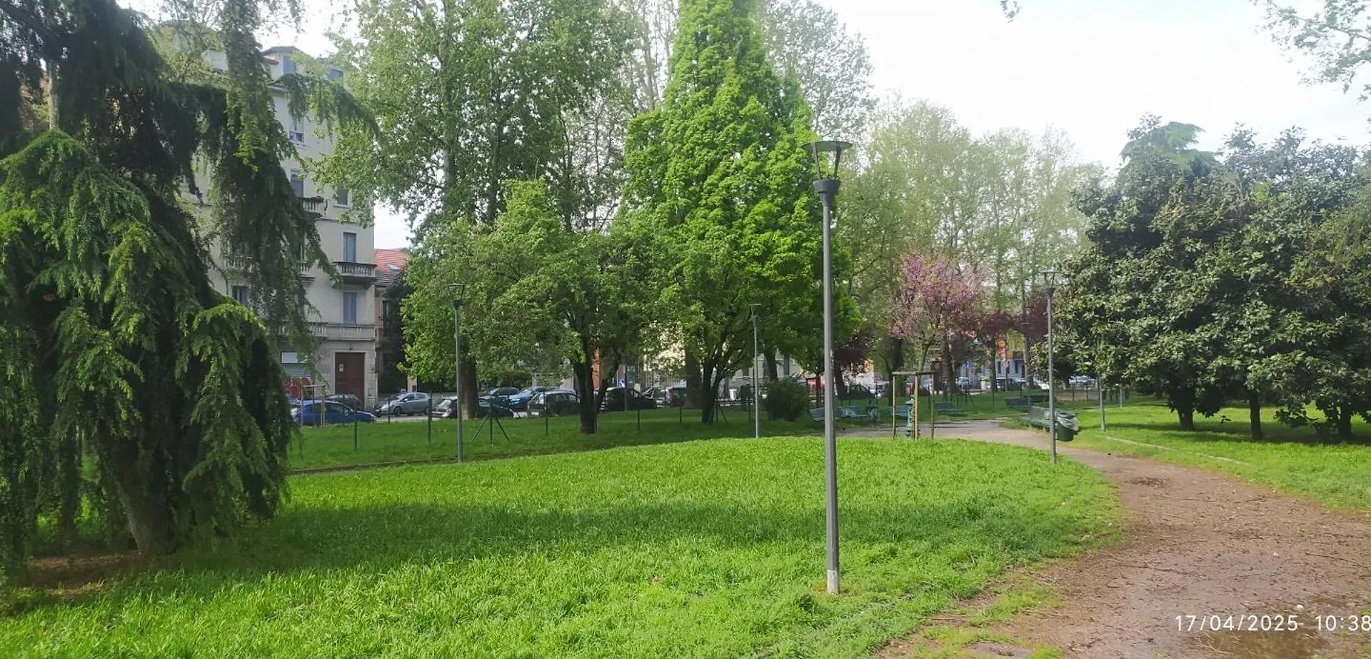 Flores Home, Vintage Charm Near City Center & Navigli 0*, Milan Italy